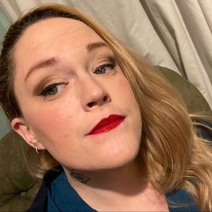 Meet your Posher, Veronica